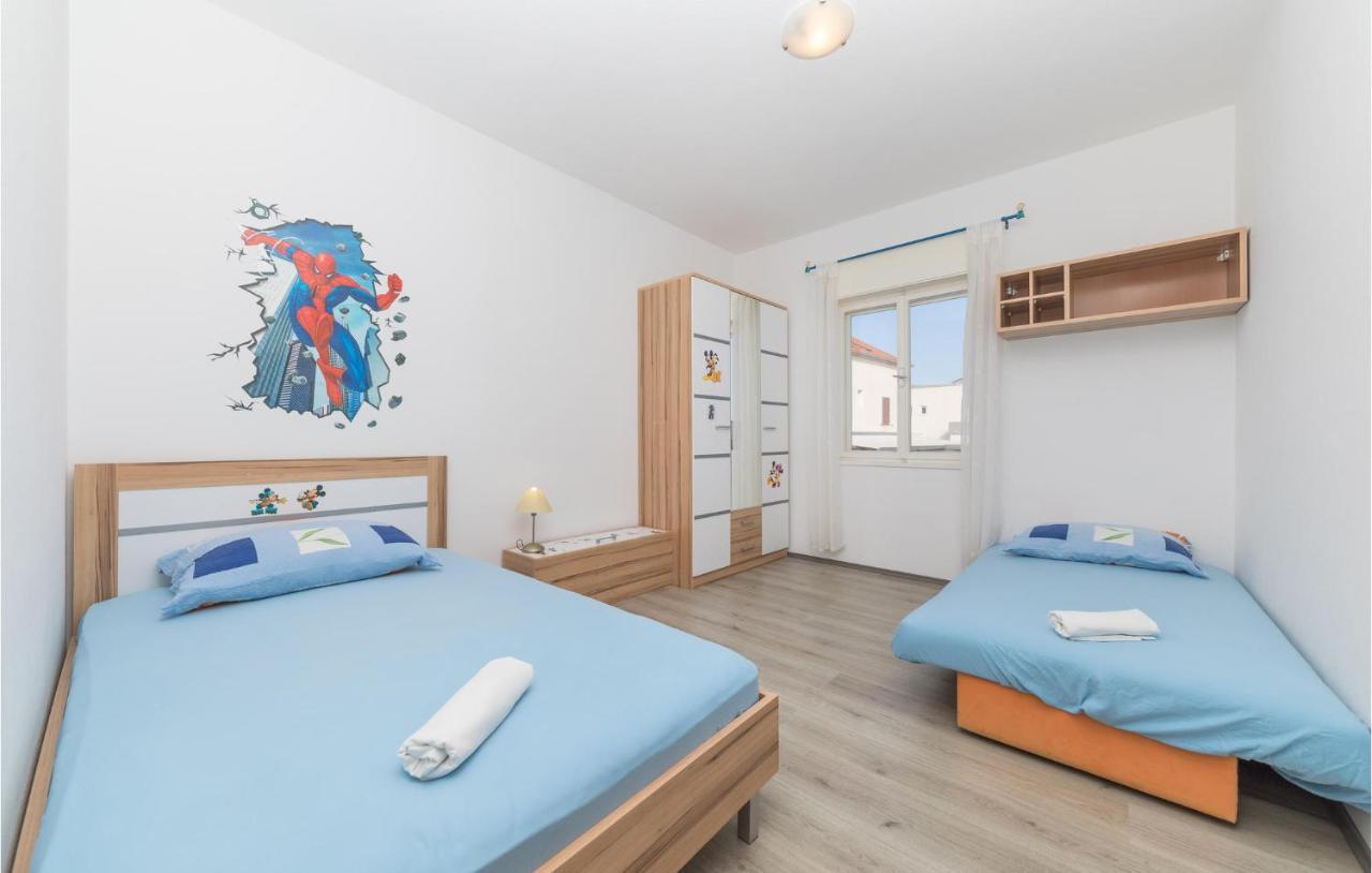 Nice Apartment In Kastel Stafilic With Sauna Kastela Exterior photo